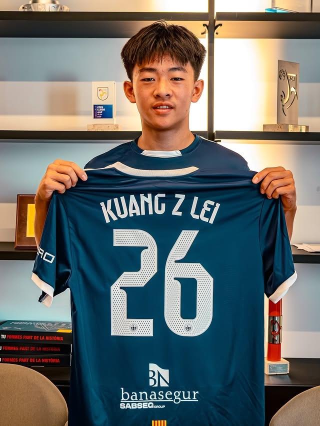 马宁告别世界杯：我用20年证明坚持的意义 对中国足球的爱不会停