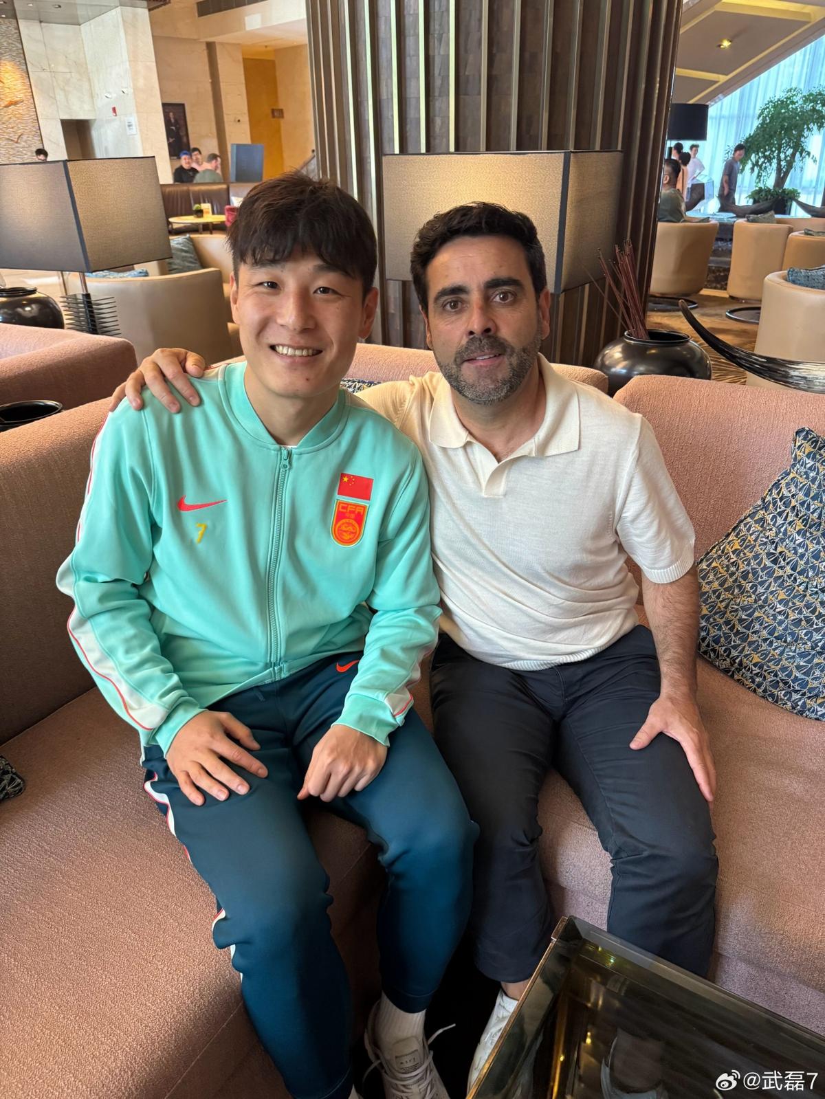 冬窗被外租马赛！记者：切尔西重燃对阿森纳中场恩瓦内里的兴趣